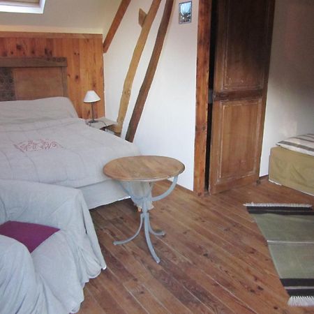 Bed and Breakfast Ferme De La Cacheterie, Fleury-la-Forêt Exterior foto