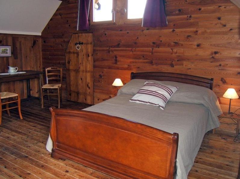 Bed and Breakfast Ferme De La Cacheterie, Fleury-la-Forêt Exterior foto