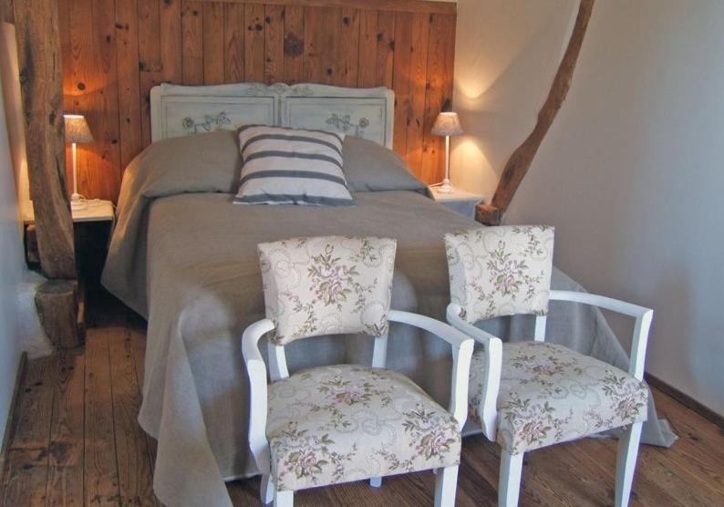 Bed and Breakfast Ferme De La Cacheterie, Fleury-la-Forêt Habitación foto